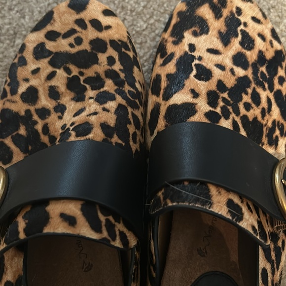 Sofft Leopard Print Mules - Picture 4 of 5